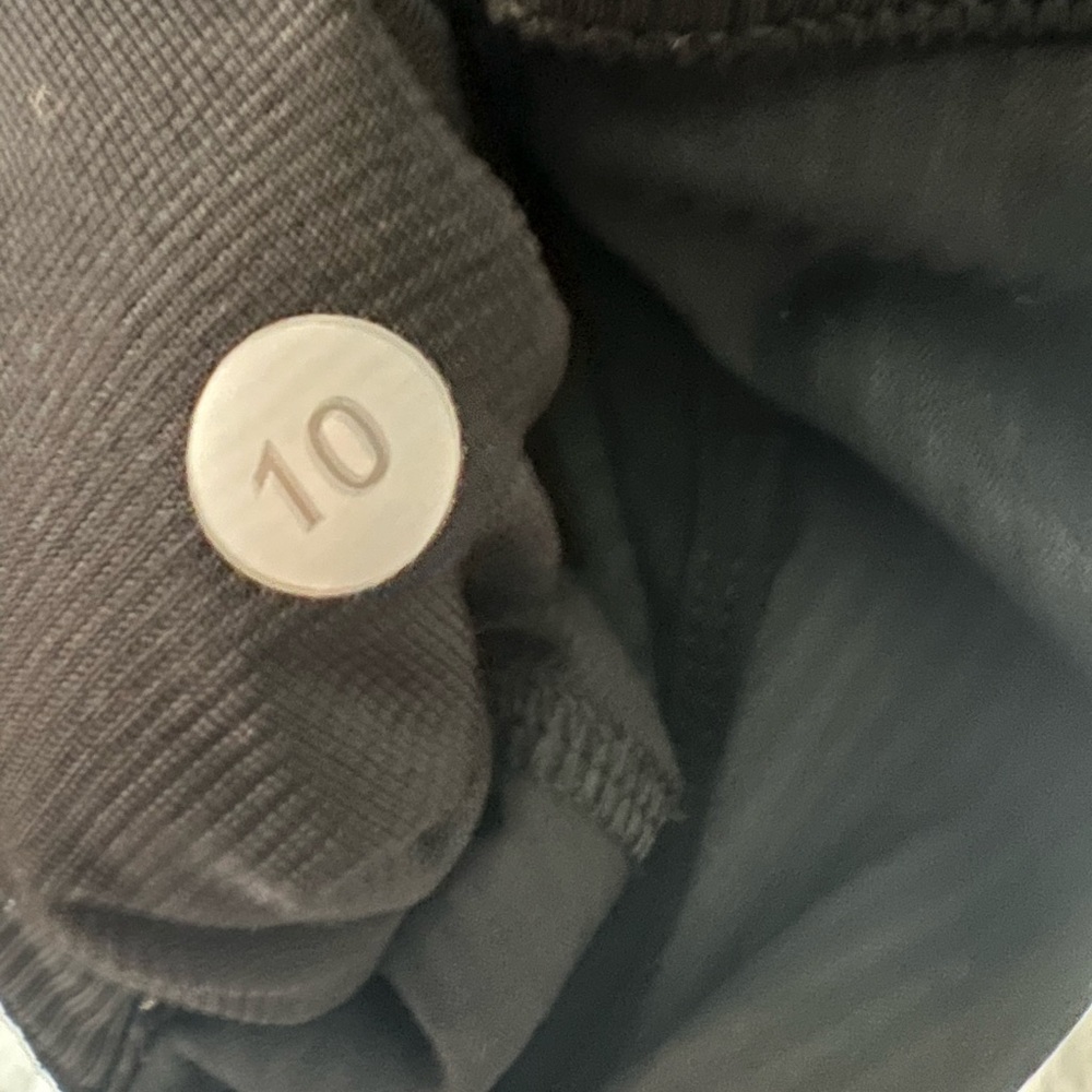 Lululemon Studio Crop Black - Picture 10 of 12